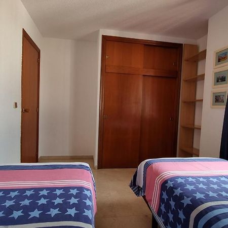 Atico Con Terraza Y 2 Habitaciones En Casco Antiguo 貝尼多姆 外观 照片