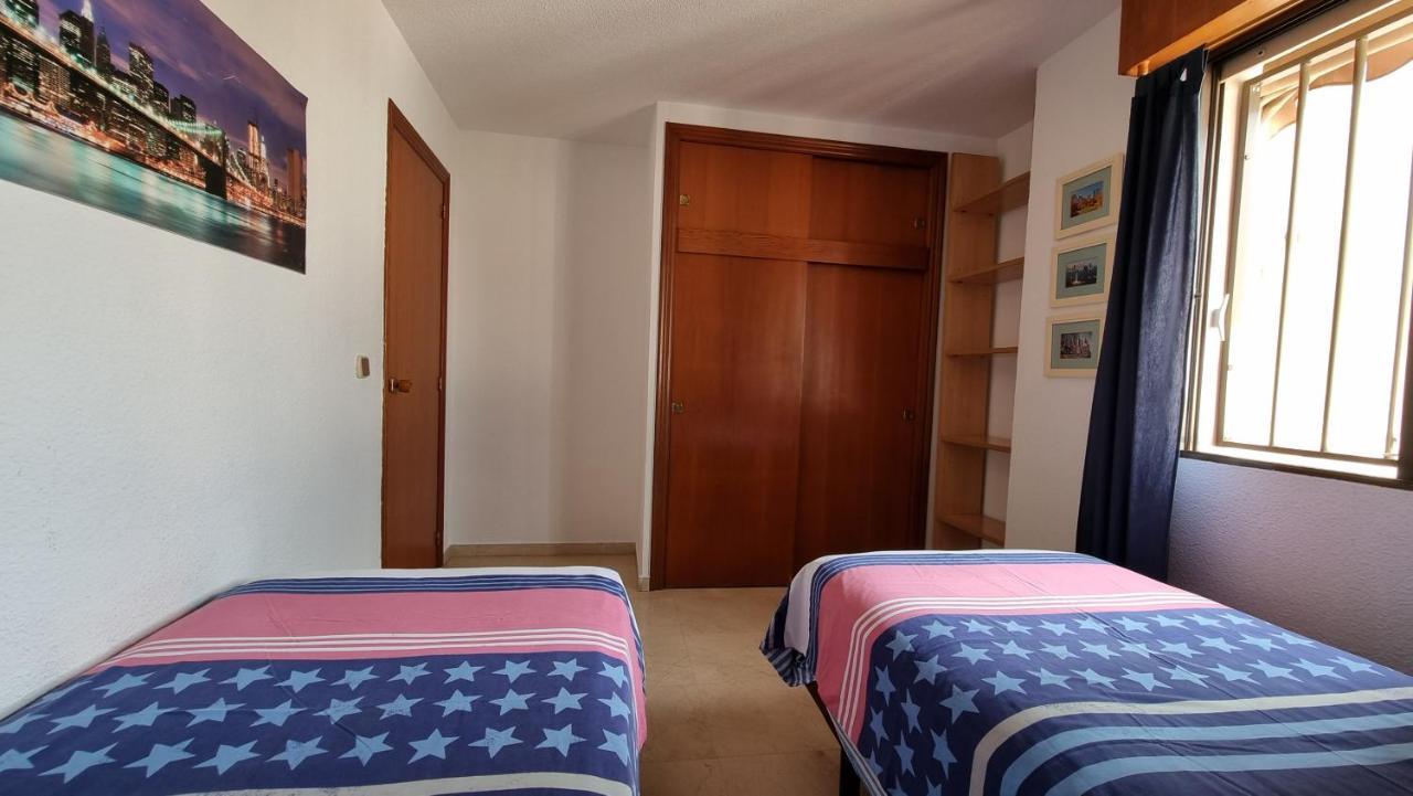 Atico Con Terraza Y 2 Habitaciones En Casco Antiguo 貝尼多姆 外观 照片